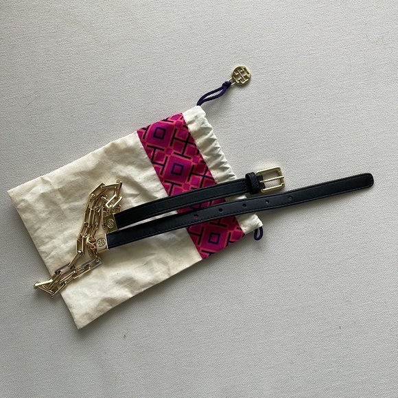 Tory Burch Black Robinson Chain and Leather belt size small - Picture 6 of 7